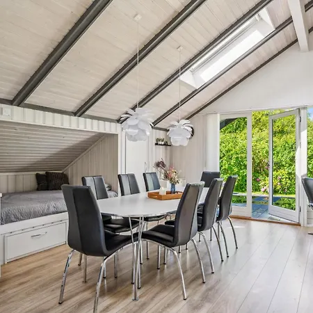 Family-friendly With Hot Tub And Guest Annex Near The Coast Ebeltoft